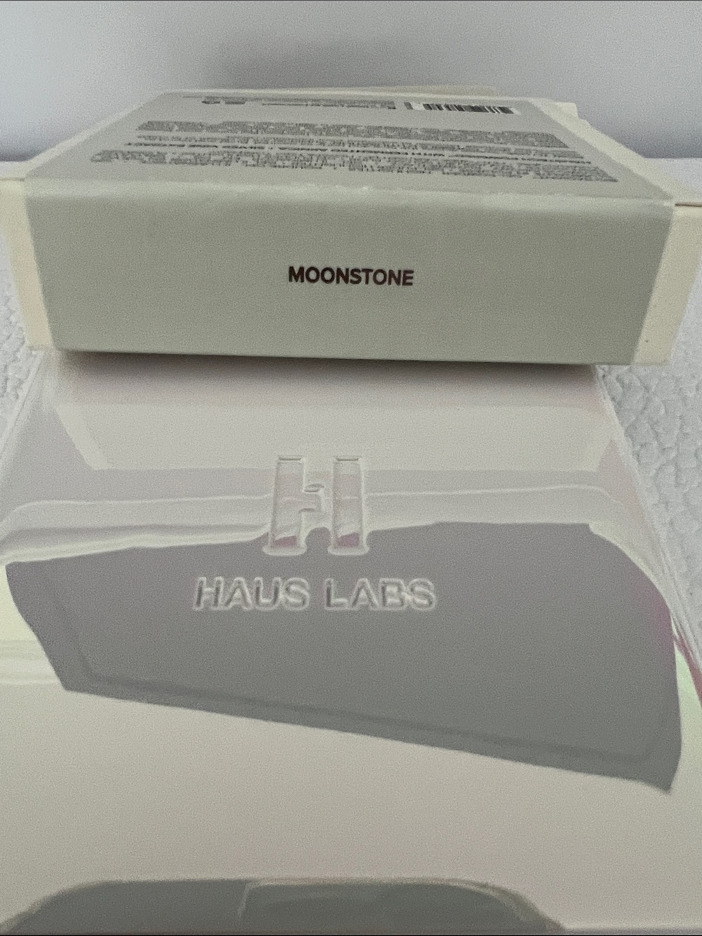 Haus Labs Bio-Radiant Gel-Powder Highlighter in Moonstone + small size Lip Oil - Picture 3 of 8